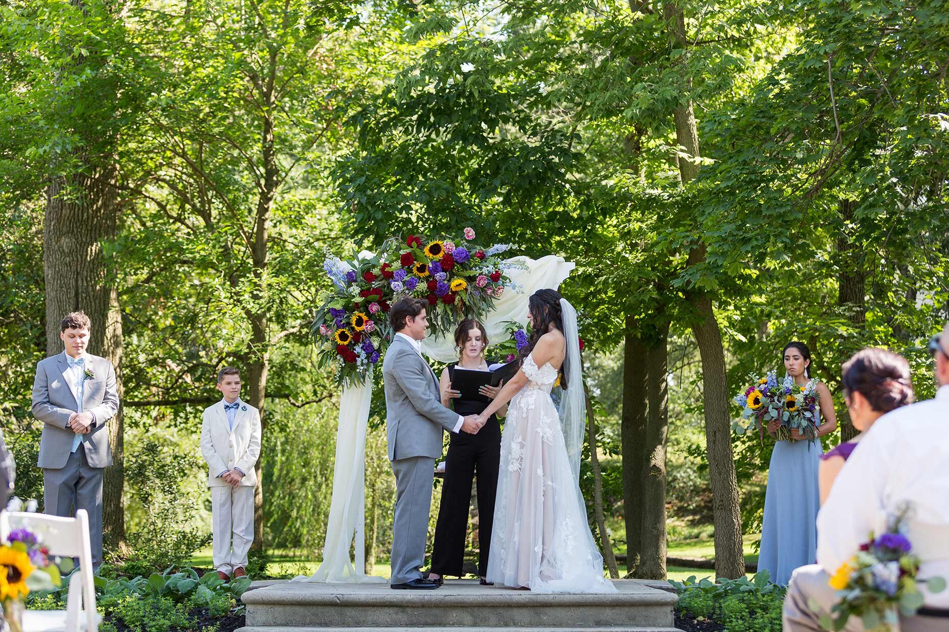 Outdoor ceremony at Cameron Estate Inn