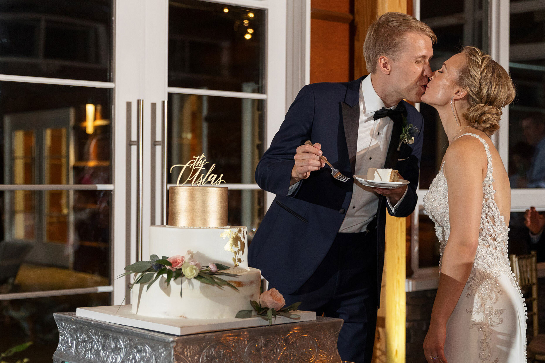 Cake cutting at reception - kiss