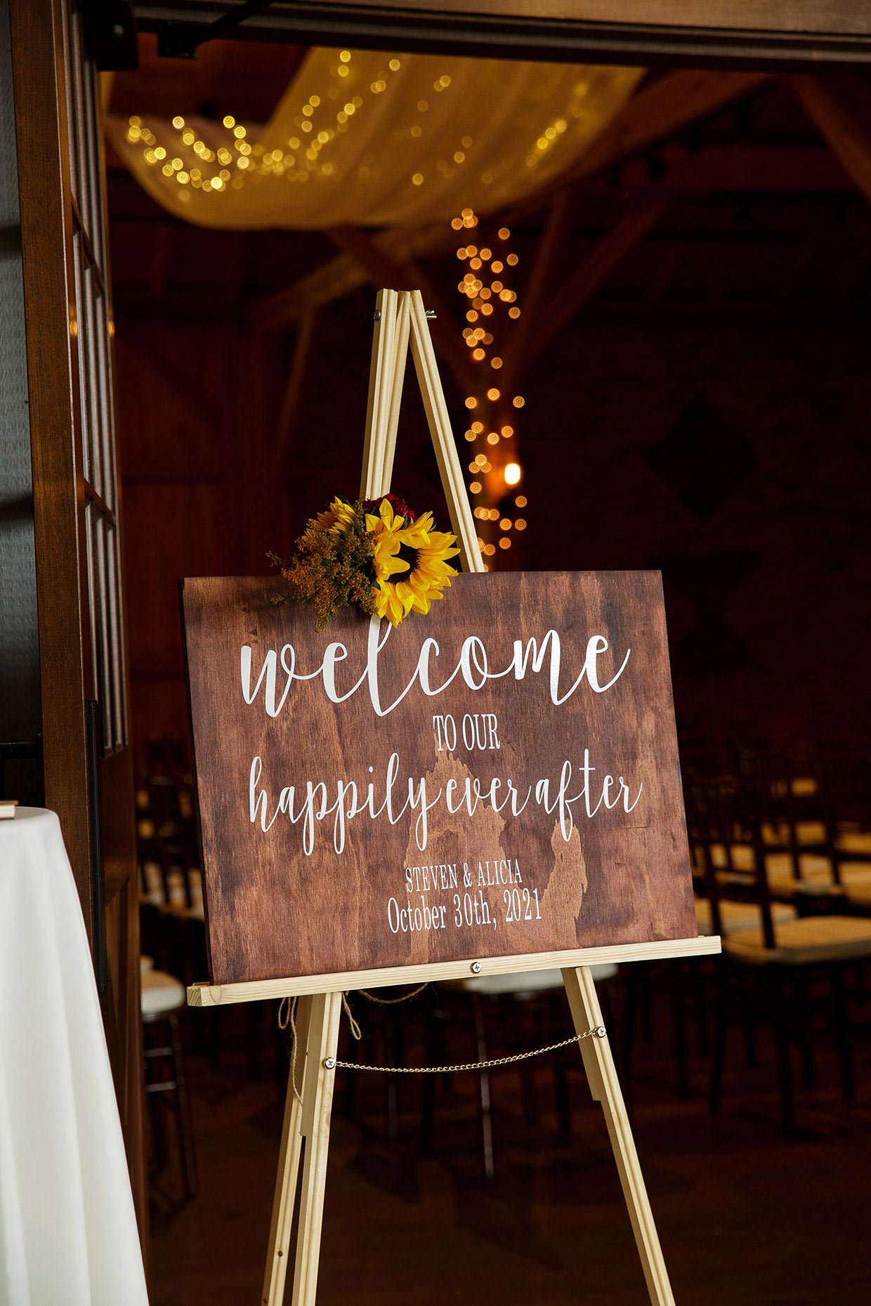 Welcome sign at ceremony